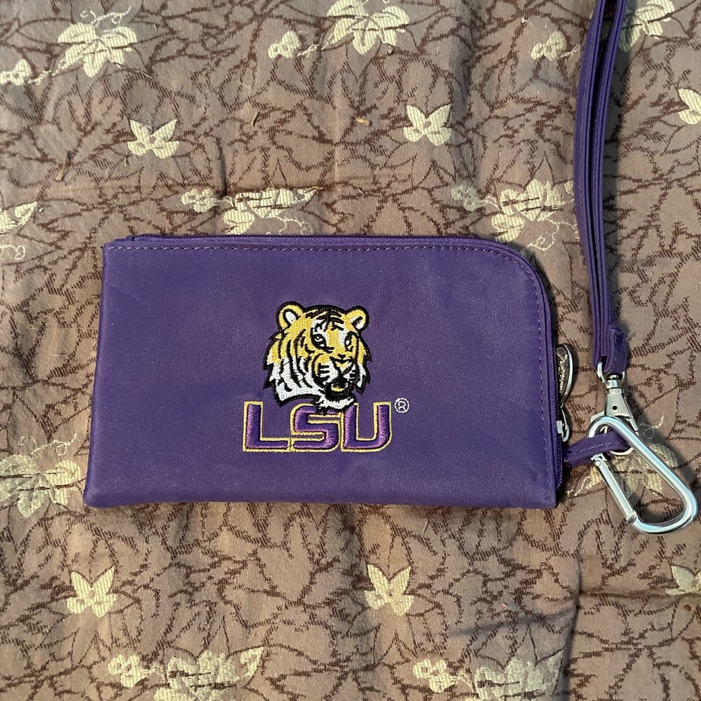 NWOT LSU wristlet
